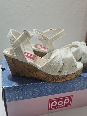 Pop Little & Big Friendly Wedge Girls Sandals. Size 11  (602)